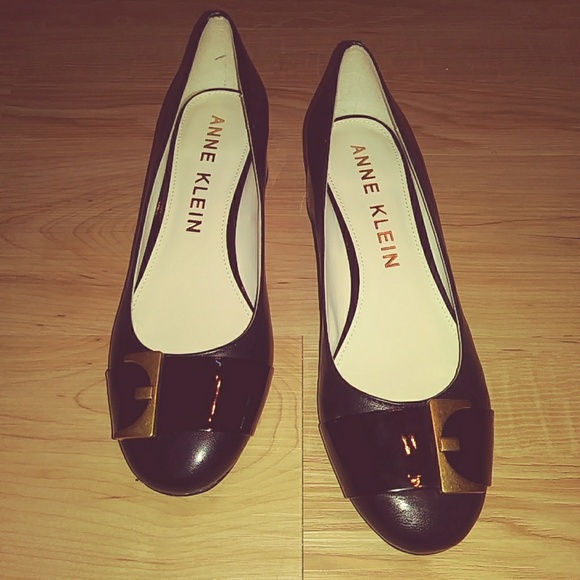anne klein low heel shoes